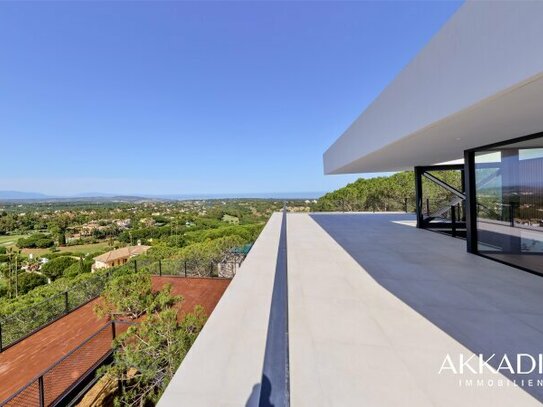 Prämierte Architektenvilla mit Blick über die Sierra Grazalema