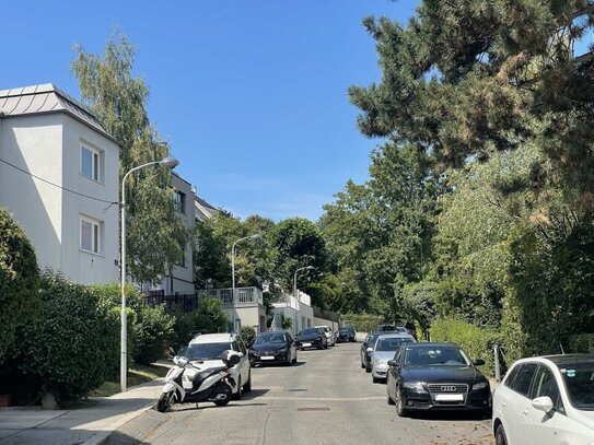 GARAGE + SIEVERING + Platz für DREI PKWs!
