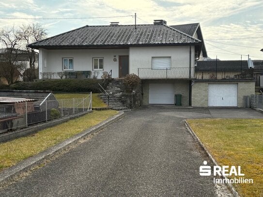 Renovierungsbedürftiger Bungalow mit viel Platz und Potenzial