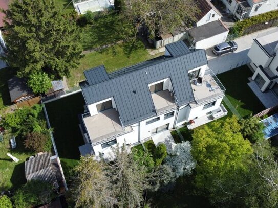 Neues Traumhaus in Toplage von Wien - Moderne Reihenmittelhaus mit Garten, Terrassen und Erstbezug mit MIETKAUF OPTION