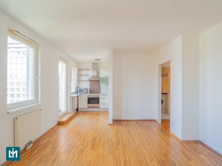Sonnige 2 Zimmer- Neubauwohnung mit Balkon (mit Stellplatz)