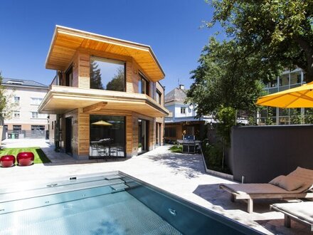 Offen geschnittene 2-Zimmer- Wohnung mit großer Terrasse und Pool!