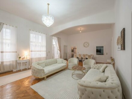 ++Provisionsfrei++ Fantastische 5 Zimmer Wohnung, perfekte Lage, toller Altbau!