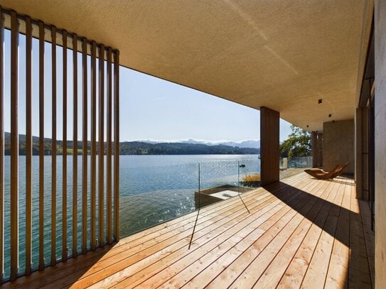 Rarität neu erbaute Designervilla am Wörthersee zu verkaufen mit Doppel - Bootshaus!