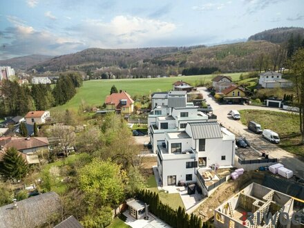 Modernes Einfamilienhaus mit ca. 257m² Außenfläche | Dachterrasse mit Blick über Wiental | Vollwertiger Wohnkeller