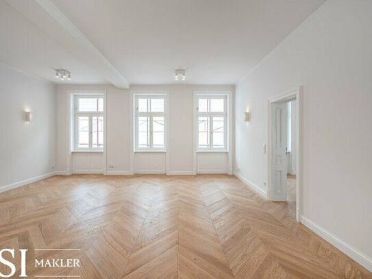 Hochwertiger 3-Zimmer Erstbezug mit hofseitigem Süd-Balkon direkt beim Karmelitermarkt