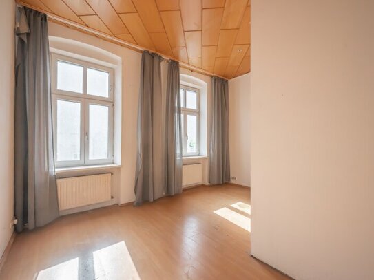 ++H40++ Sanierungsbedürftige 2-Zimmer Altbau-Wohnung, viel Potenzial!