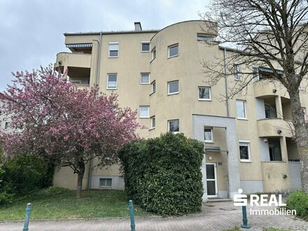 Gepflegte Wohnung mit TG-Parkplatz in Leonding/Zentrum