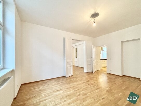 Charmante 3-Zimmer Altbauwohnung mit Balkon und externer Terrasse