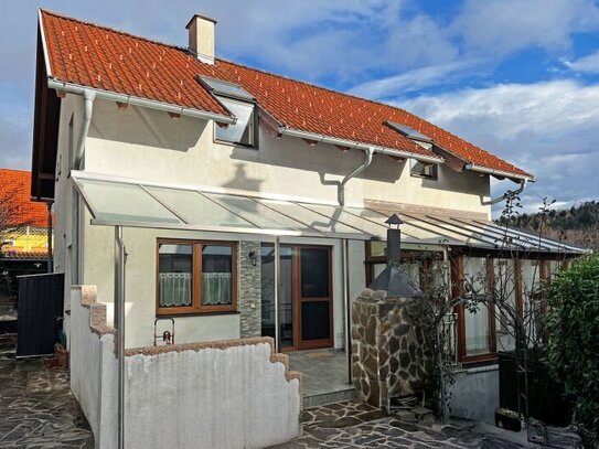 Tolles Einfamilienhaus zur Miete: Carport, Pool, Terrasse, Wintergarten, Vollkeller