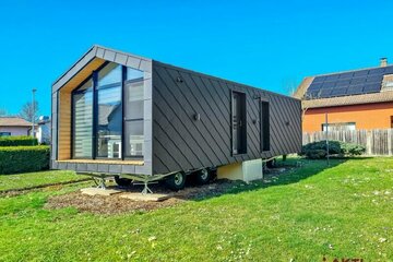 Erstbezug Mobile-Home mit Grundstück. - Ein Zuhause der besonderen Art. - Zentral in Michelhausen.