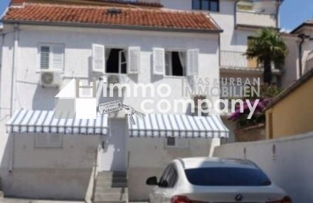 Wunderschönes Appartementhaus in Crikvenica Nähe Zentrum, dieses Jahr sind neue PVC Fenster, Küchen und Möbel neu gemac…