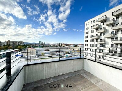 Neubau - Wohnen und Arbeiten am schönen Platz - Büro mit separatem Büroeingang - Nähe U1 Altes Landgut