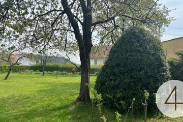 altes Gasthaus mit Hof und Stadel