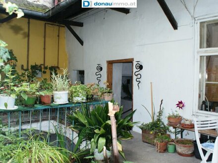JI - Romantische Altbauwohnung für Liebhaber aus der Biedermeierzeit mit Terrassennutzung in Krems-Stein