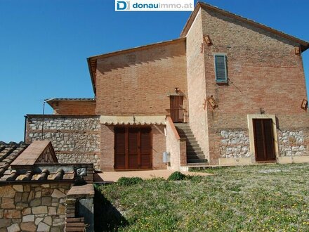 53041 TOSKANA - Renoviertes Bauernhaus im Herzen der Crete Senesi