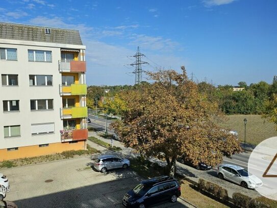 * frisch sanierte 3 Zimmer Wohnung in Laxenburg * - Loggia, KFZ Stellplatz inklusive!