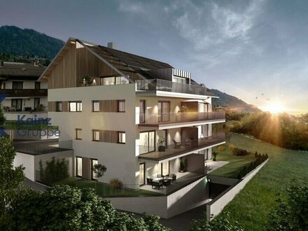 Helle 4 Zimmer Penthouse mit Balkon und Terrasse in den Alpen