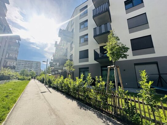 Tolle 2 Zimmerdachgeschosswohnung + zwei Terrassen!! Top Lage - sehr nahe dem Hauptbahnhof & Belvedere! Ubahn Nähe!!