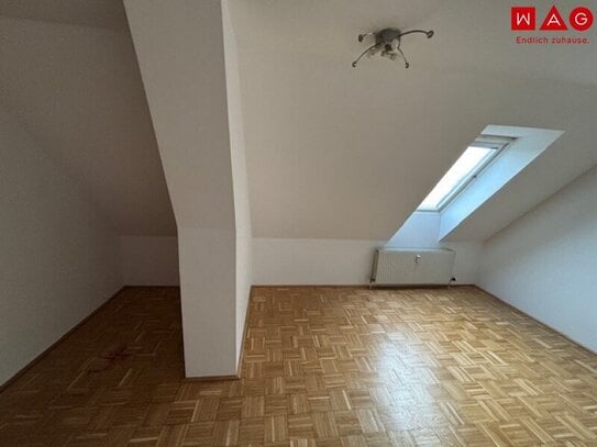 Sehr gut geschnittene, preiswerte 2-Zimmer Wohnung in Kleinmünchen mit perfekter Infrastruktur! Ab sofort!