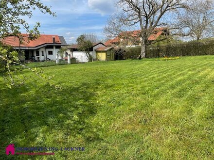 Herrliches Grundstück in erhöhter Lage in Hochburg-Ach unweit von Burghausen