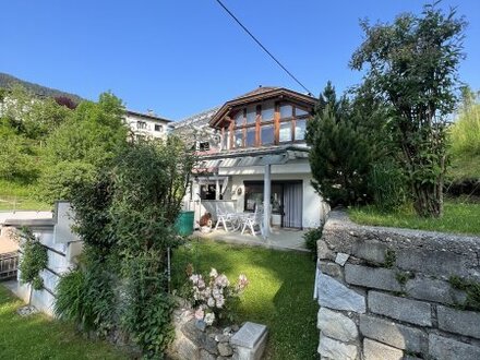 Wohnhaus mit 3 Wohnungen und Doppelcarport, zusätzliches Nebengebäude mit Garage Doppelcarport und Büro!!!