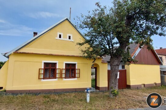 Sanierter, kleiner Streckhof in Ruhelage