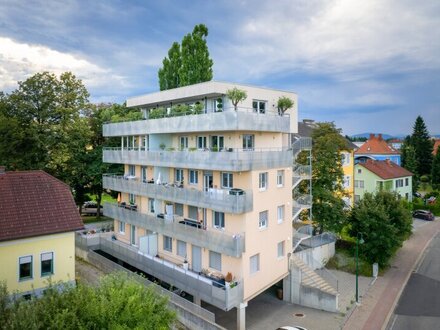 Freundliche Zweizimmerwohnung mit großem Balkon