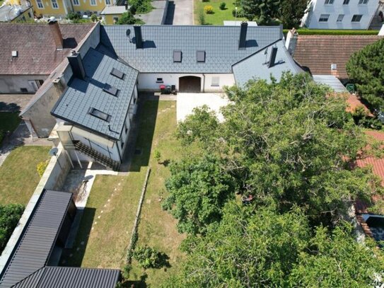 Gepflegter, bestandsfreier(s) Dreikanthof/Mehrfamilienhaus in zentraler Ruhelage