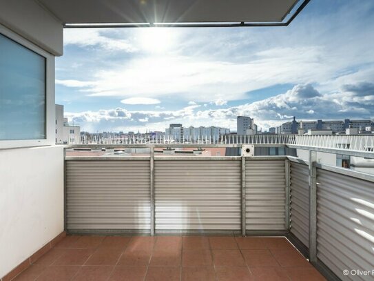 Anleger aufgepasst! Helle teilklimatisierte 3-Zimmer-Balkon-Wohnung mit Fernblick auf den Stephansdom