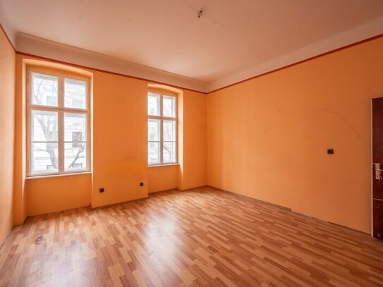 ++NEU++ Zwei nebeneinanderliegende, sanierungsbedürftige 1-Zimmer Altbau-Wohnungen mit Potenzial!