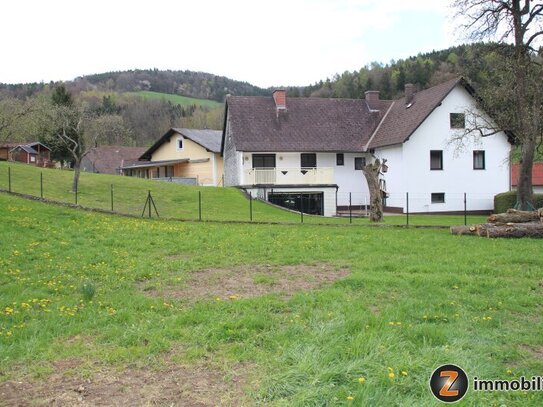 Bezugsbereites, gepflegtes Haus mit großem Garten