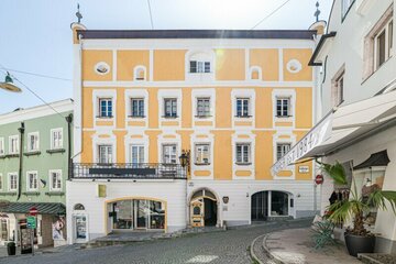 !!! Lichtdurchflutete Wohnung mit Loggie im Zentrum von Gmunden !!!