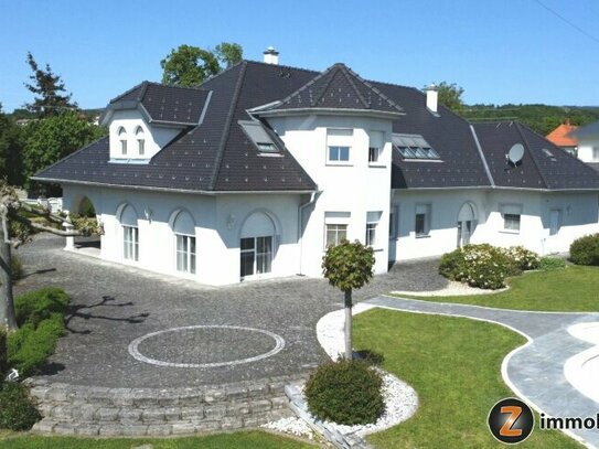 Rechnitz: Exklusive Villa am Fuße des Weingebirges!