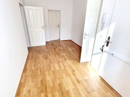 Happy im sanierten Altbau! Traumwohnung mit großer Terrasse + Wunderschönes und voll saniertes Altbauhaus + Tolle Infra…