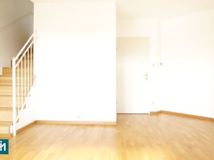 Ab 01.01.2024: Möblierte 3 Zi. DG-Maisonettewohnung mit Terrasse und Gemeinschaftspool