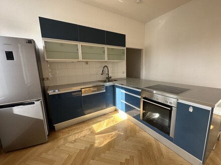 Julius-Tandler-Platz: DG-3-Zimmer mit hohen Decken ab sofort!