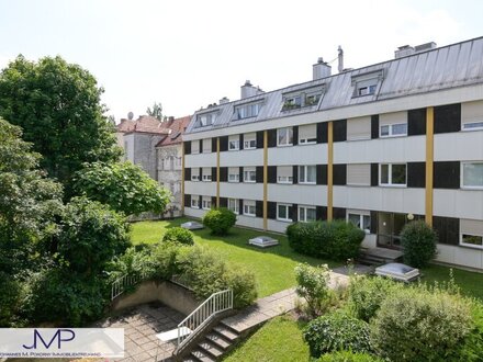 Gernalsanierte Familienwohnung mit 6 Zimmer in absoluter Grünruhelage!