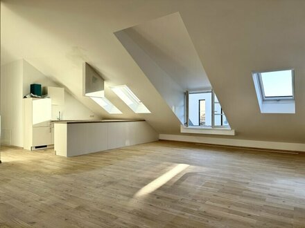 DG-Wohnung I Erstbezug nach Neubau I Wohnen direkt am Rathausplatz Klosterneuburg I Balkon mit Blick in die Weinberge I…