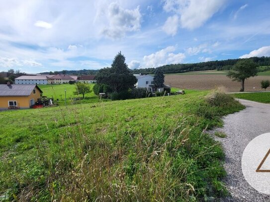 Einfamilienhaus 1.353 m2 Baugrund oder 1-3 Wohneinheiten möglich Pollham