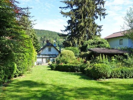 Für Naturliebhaber! Gartenparadies mit zauberhaftem Wohnhaus