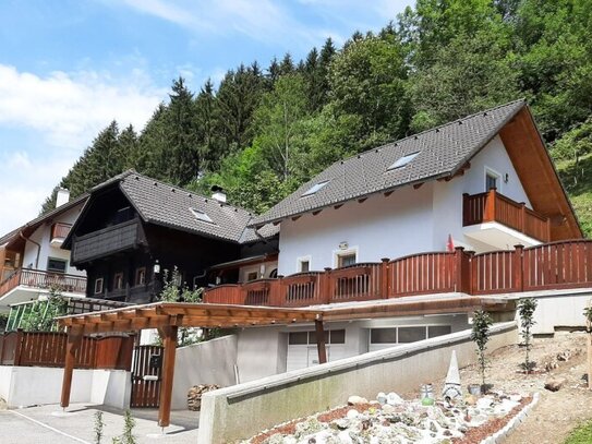 Liebevoll saniertes Knusperhaus mit Zubau!