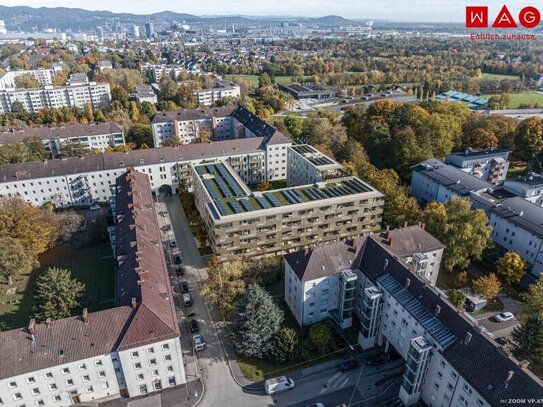 Sonnige 105 m² Luxusdachterrasse mit beeindruckendem Ausblick + Barrierefreiheit + Panoramafenster + Niedrige Betriebsk…