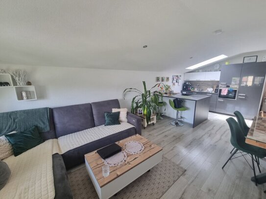 Neuer Preis! 4-Zimmer DG Wohnung in Henndorf mit 2 PP und 2 Kellern