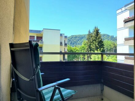 Parsch | Ruhige Garconniere mit Balkon