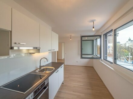 Six in the City: Premium 2-room APARTMENT, BEST LOCATION! perfect for singles or couples!