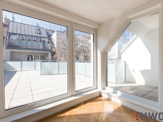 Sanierte DG-WOHNUNG mit über 50m² TERRASSENFLÄCHE | Ca. 2 Min. zur U4 SCHÖNBRUNN | Ca. 15 Min. in den 1. Bezirk