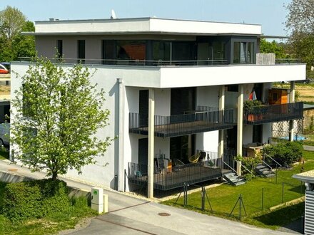 Modernes Penthouse mit eigenem Liftzugang direkt in die Wohnung und dreiseitiger Dachterrasse mit Wintergarten