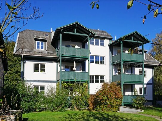 Wunderschöne 3-Zimmer-Wohnung im 1. Liftstock mit Veranda, 2 Balkonen und Garagenplatz