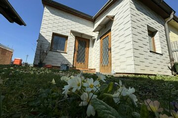 Romantisches Einfamilienhaus mit großem Gartenparadies in ruhiger Ortsrandlage - Obergrafendorf!